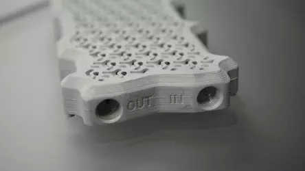 Сложные системы водяного охлаждения могут стать стандартом из-за роста энергопотребления CPU серверов, и возможно, появятся в игровых ПК.