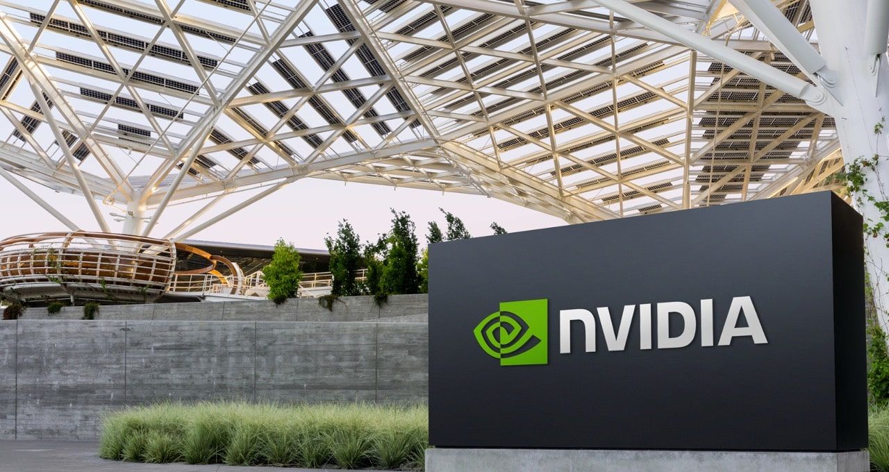 США одобрили экспорт Nvidia GPU на миллиарды долларов в ОАЭ в рамках 'прорывного партнерства в области ИИ между США и ОАЭ'